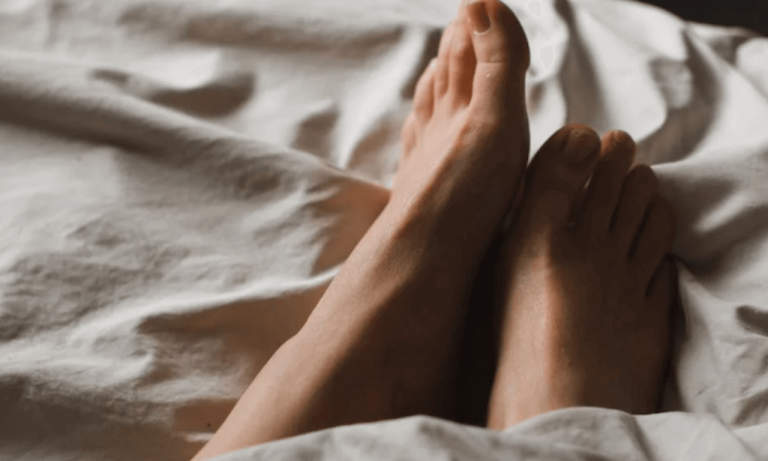 how to sell feet pics on instagram