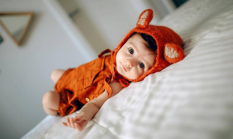 why-do-babies-stare-at-me